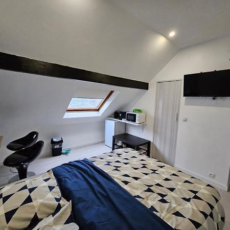 Agreable Studio De 16M2 Sans Kitchenette Neuilly-sur-Marne Exterior photo