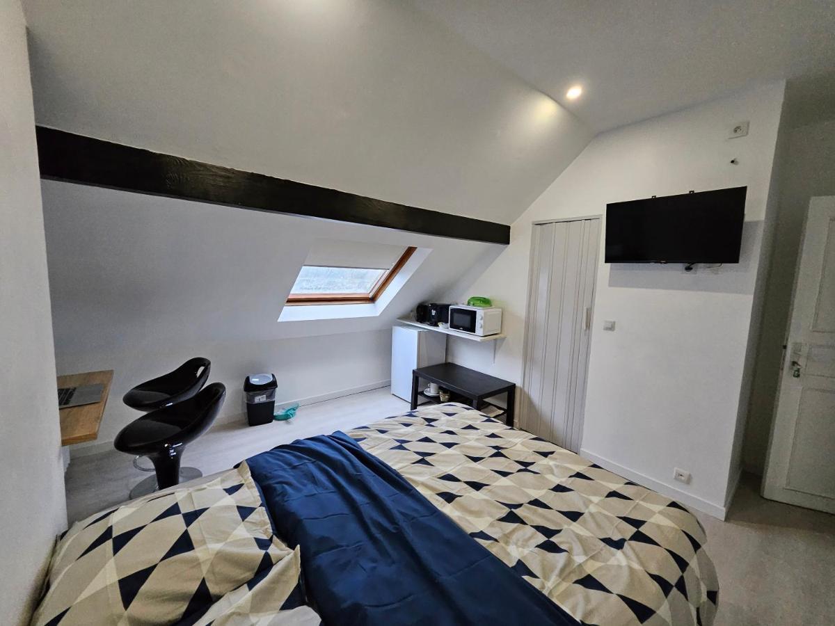 Agreable Studio De 16M2 Sans Kitchenette Neuilly-sur-Marne Exterior photo