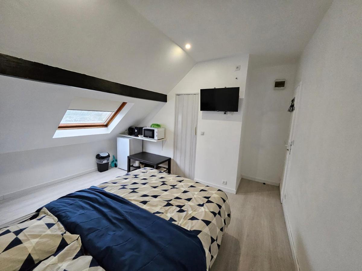 Agreable Studio De 16M2 Sans Kitchenette Neuilly-sur-Marne Exterior photo